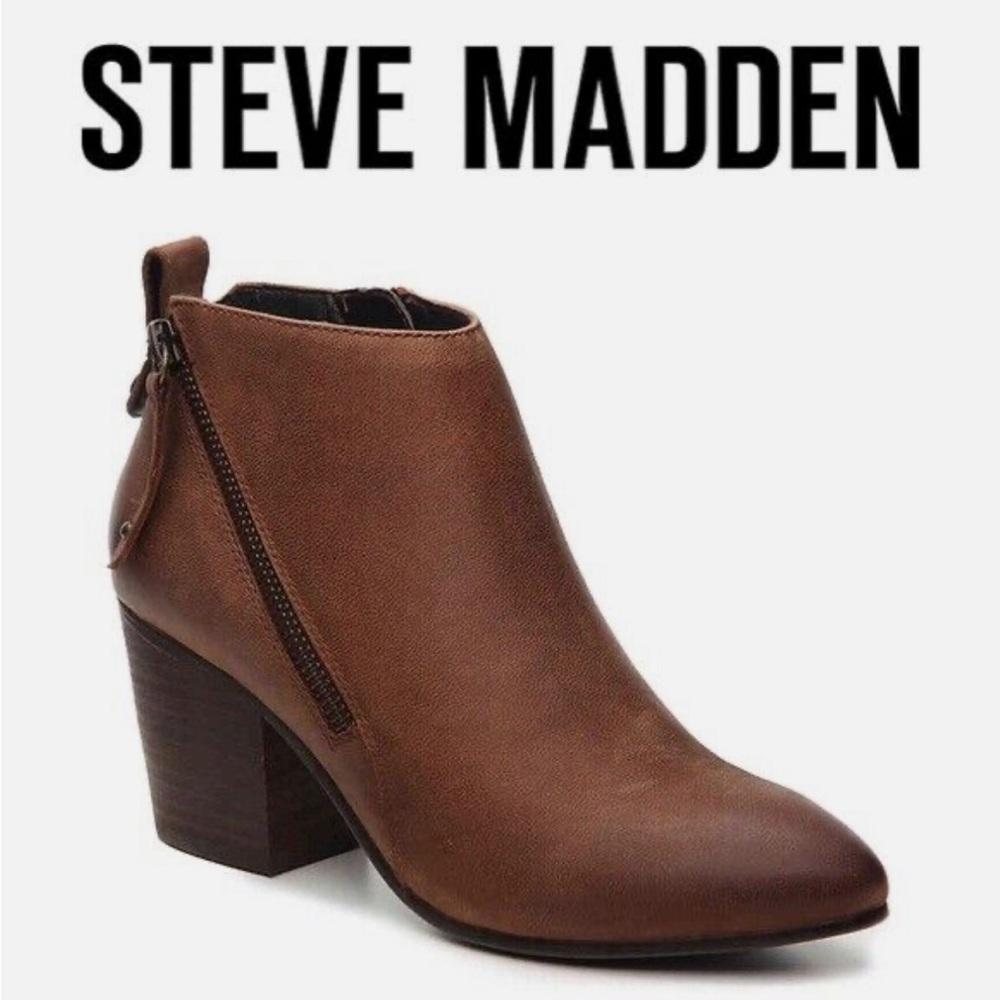 Like-New Steve Madden Jaydun Leather Ankle Boots